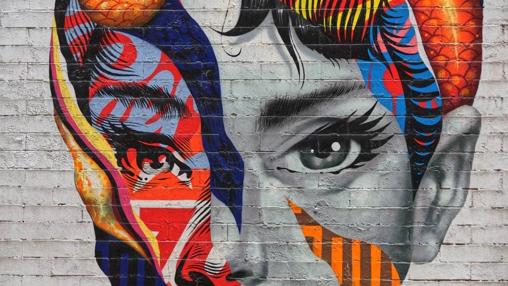carriere-rejoindre-strategia Street art visage feminin